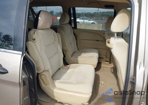 2010 Honda Odyssey Lx z USA, uszkodzony, nr VIN 5FNRL3H26AB097777